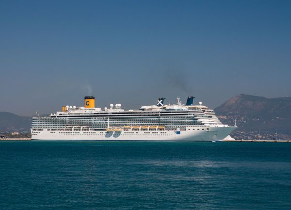 Quelle croisière offre des séminaires sur la faune marine des îles Fidji?